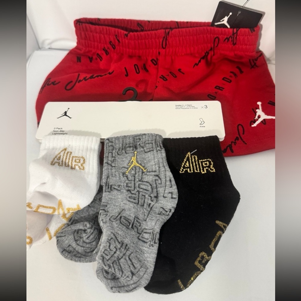 Jordan Athletic Crew Socks 3-Pack socks  and pair of Jordan shorts